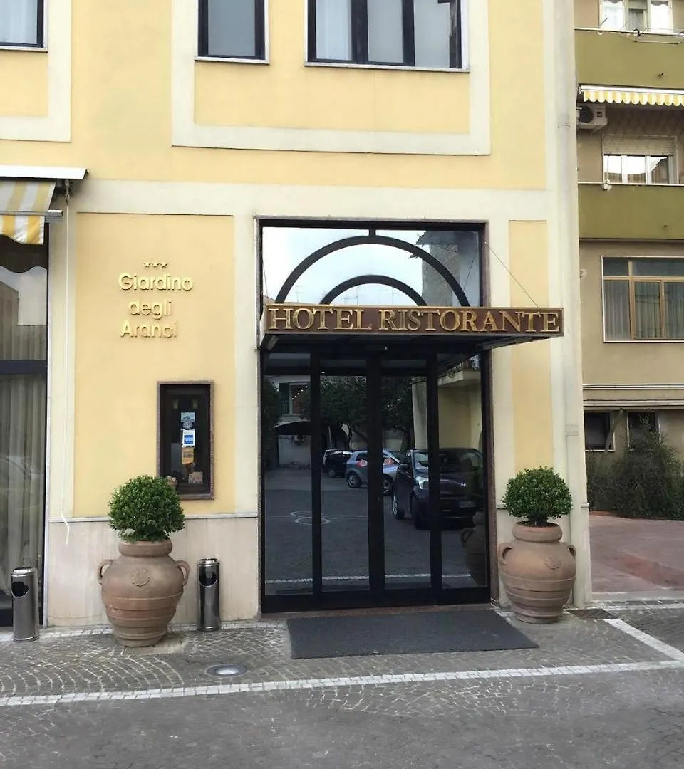 Отель Giardino Degli Aranci Фраттамаджоре
